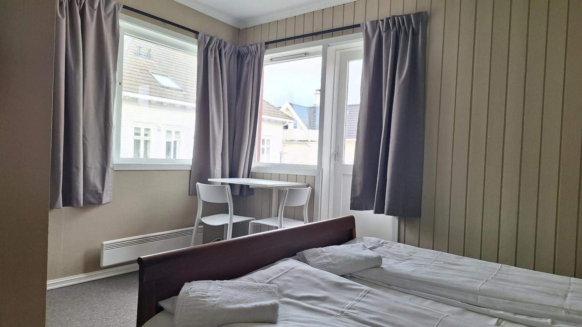 Double Room private shower shared toilet