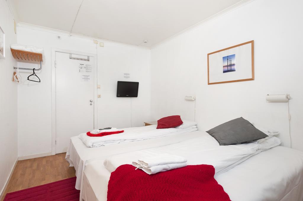 Double Room private shower shared toilet